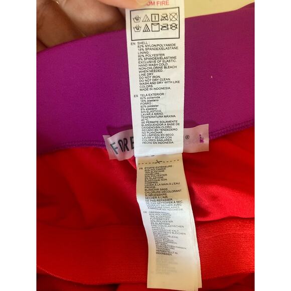 Forever 21 Plus Size Women's Swimsuit Bathing Suit Size 2X Red Purple NWOT - Picture 6 of 6